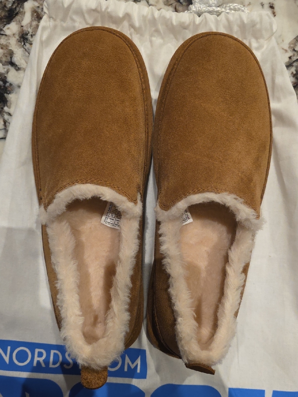 Men's UGG Leisure Nomad Slippers -Brand NEW